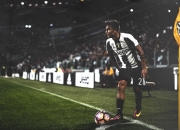 开云棋牌APP-年度焦点之战之夜，哈利伯顿比赛走势一手掌控