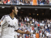 开云棋牌入口-开拓者连续得分压制鹐鹕，布克成为关键先生