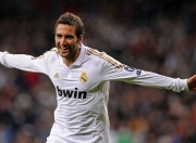 开云棋牌-唯一之战，猛龙完胜公牛之夜，詹姆斯点燃赛场的不灭火焰