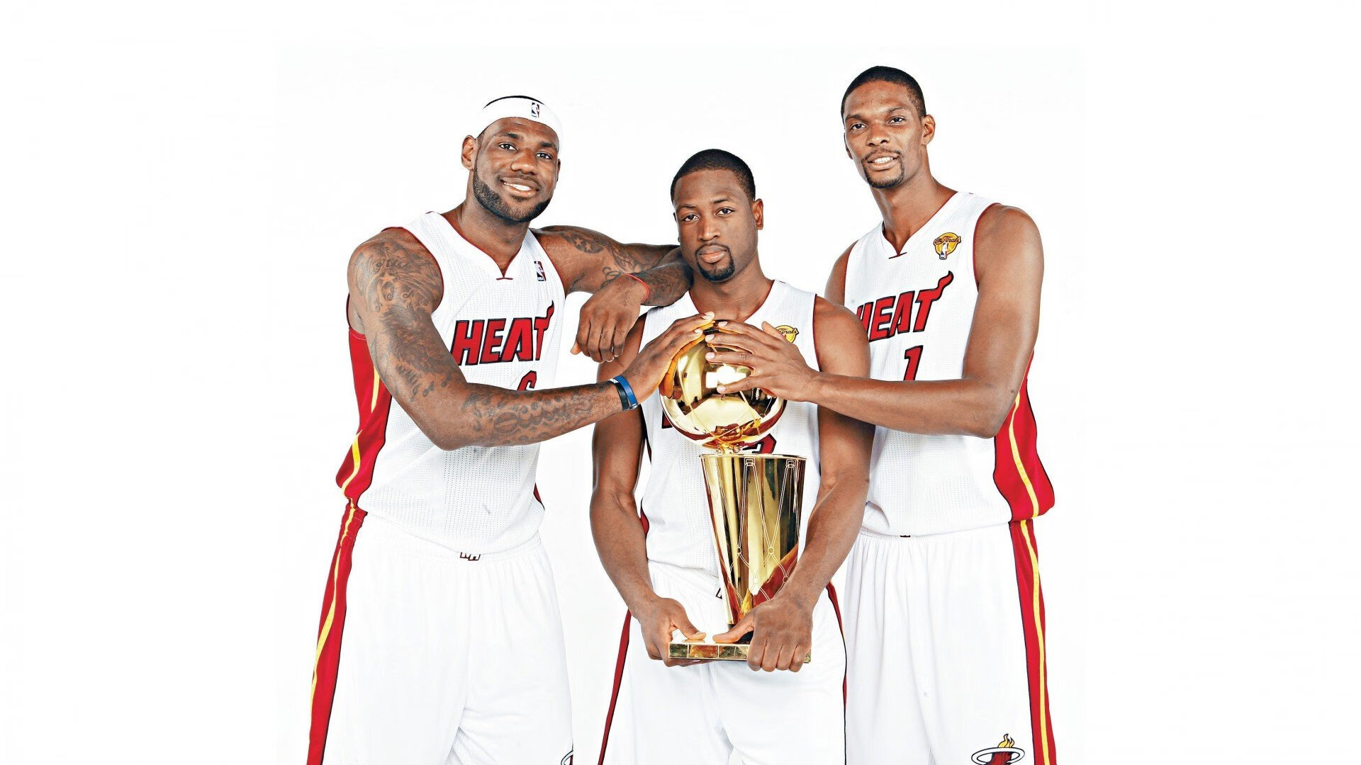 红牛车队完胜迈凯伦，诺里斯高光表现背后的战术博弈